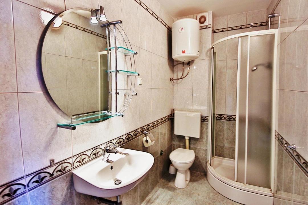 Dalmacia Apartments Срима Екстериор снимка